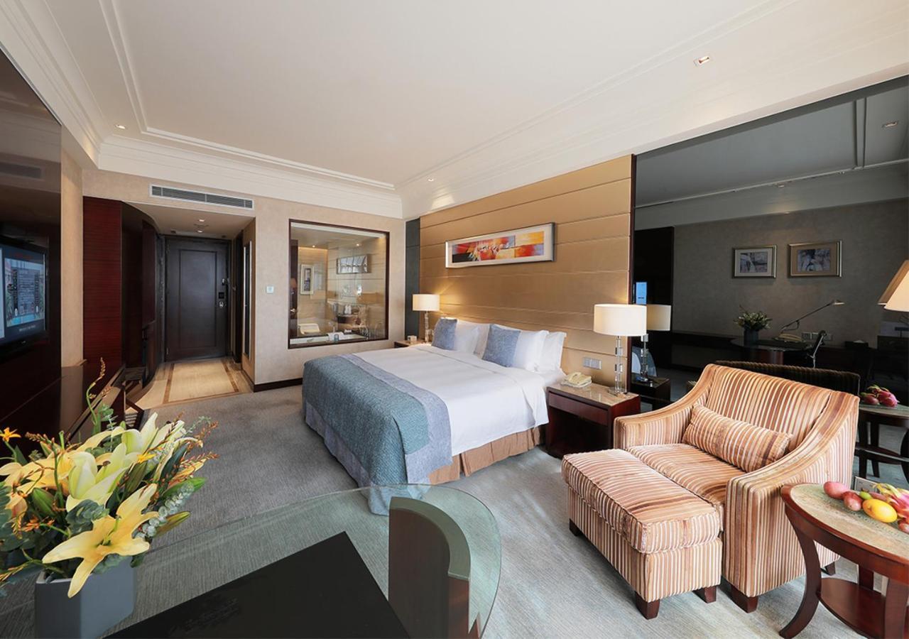 Howard Johnson Riverfront Plaza Fuzhou Fuzhou  Zewnętrze zdjęcie