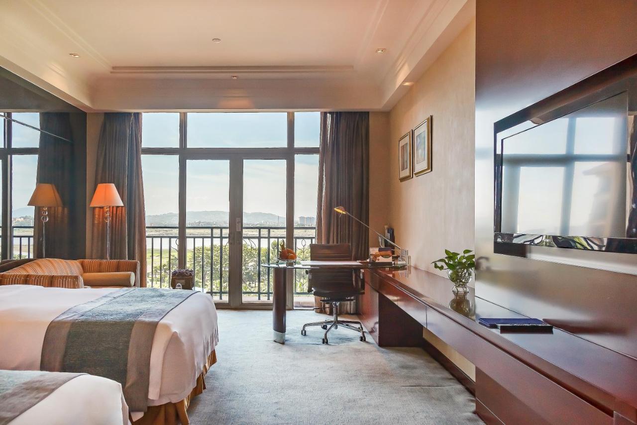 Howard Johnson Riverfront Plaza Fuzhou Fuzhou  Zewnętrze zdjęcie